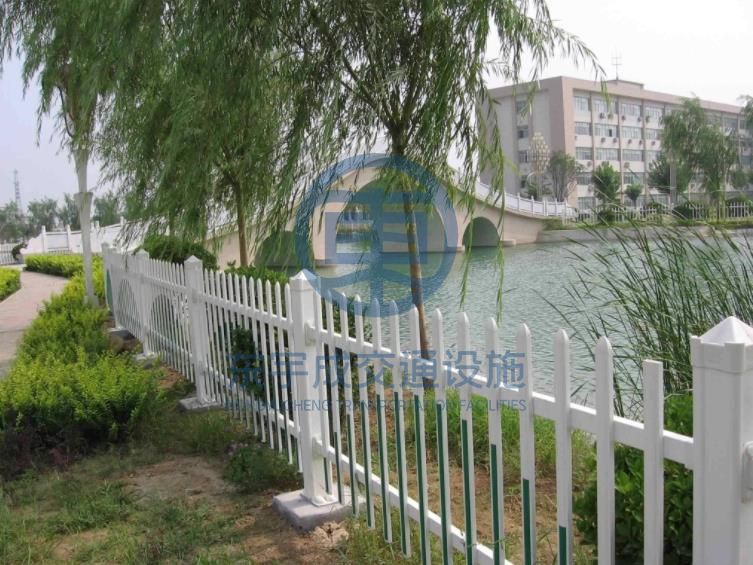 PVC草坪花坛护栏
